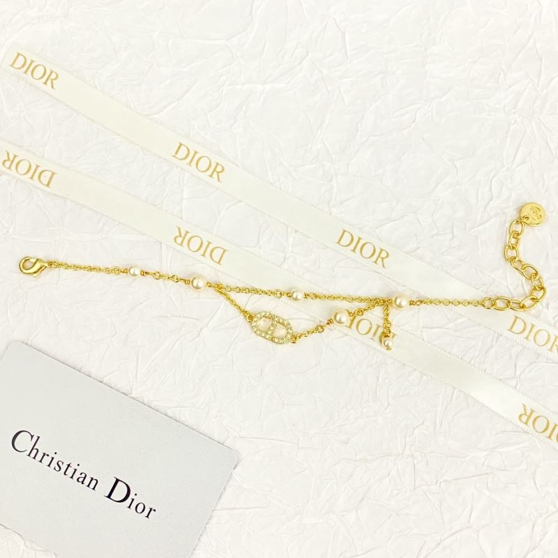 chr1st1an D10r bracelets